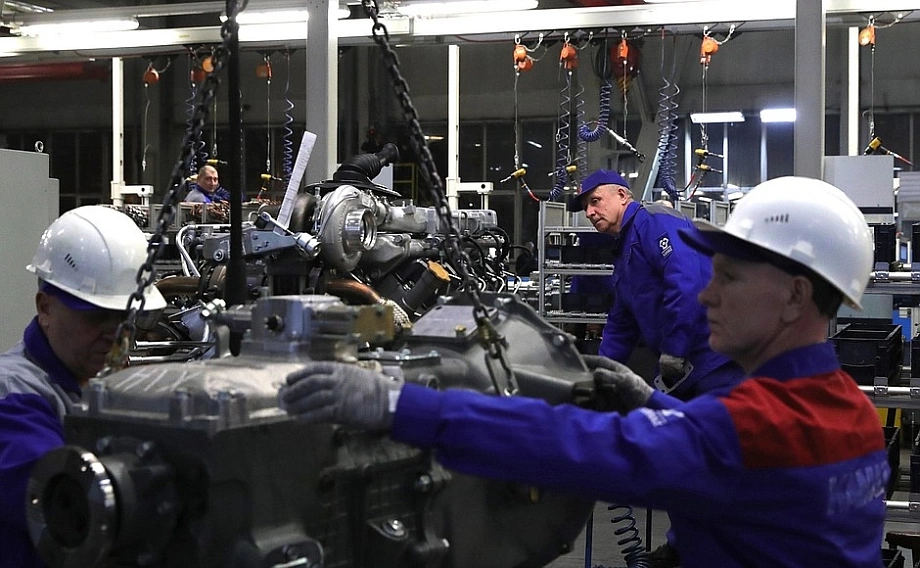 Автомобильный завод «КАМАЗа» - повышаем уровень зарплат и социальных гарантий